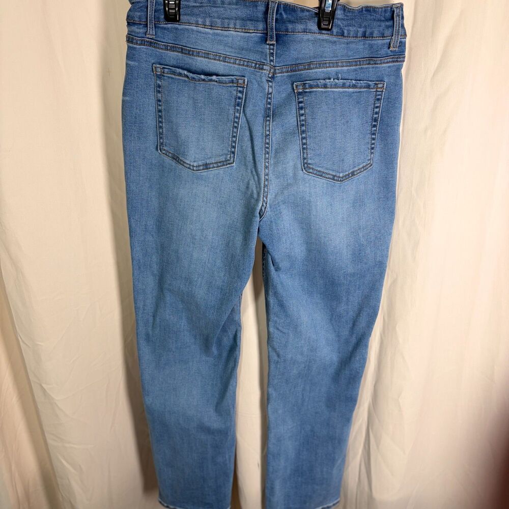 Medium Wash Straight Leg Jeans Size 14 Time and Tru Minimalist Indie Denim - Picture 3 of 6
